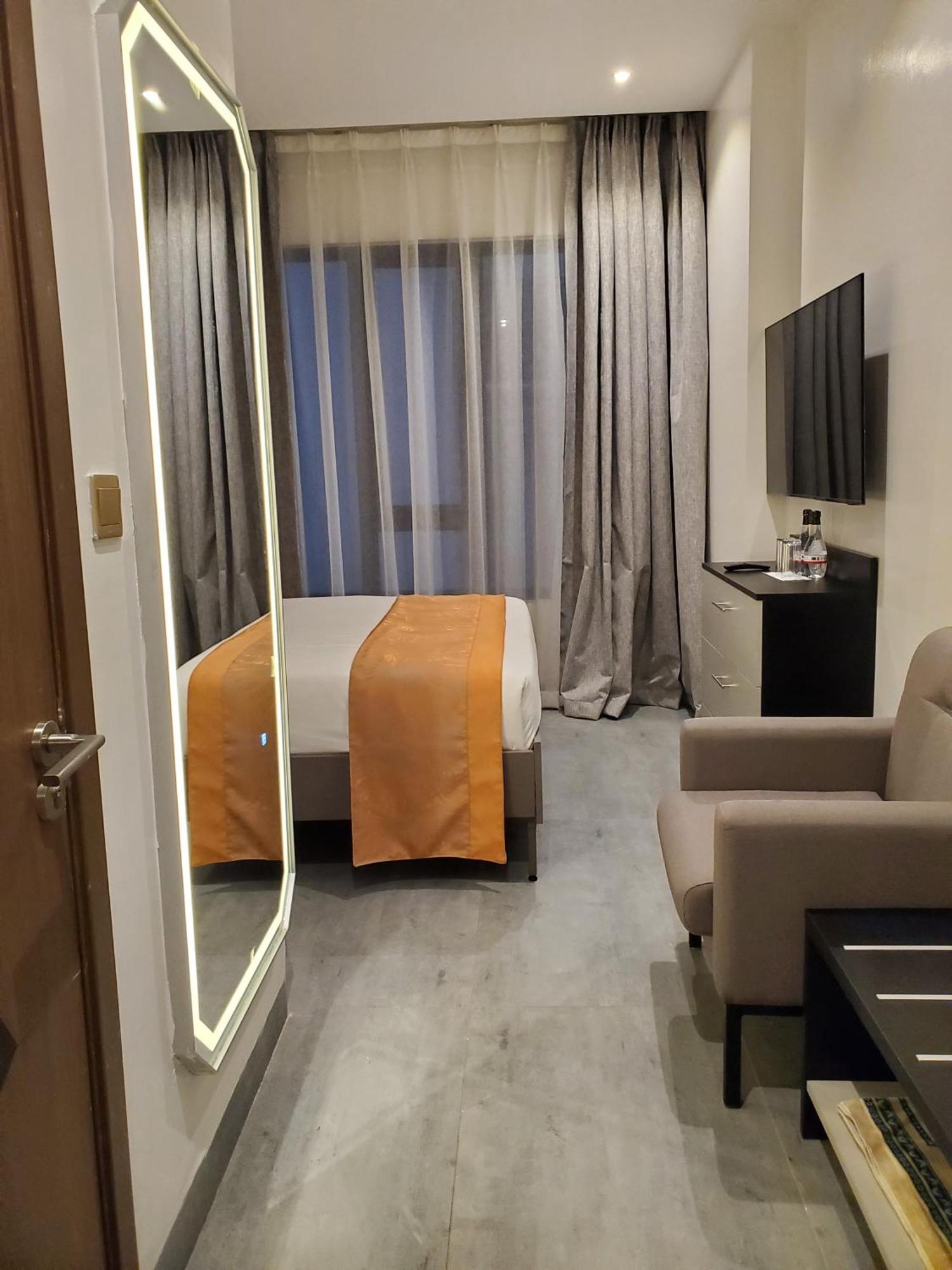 Baraka Tower Hotel Найроби Екстериор снимка